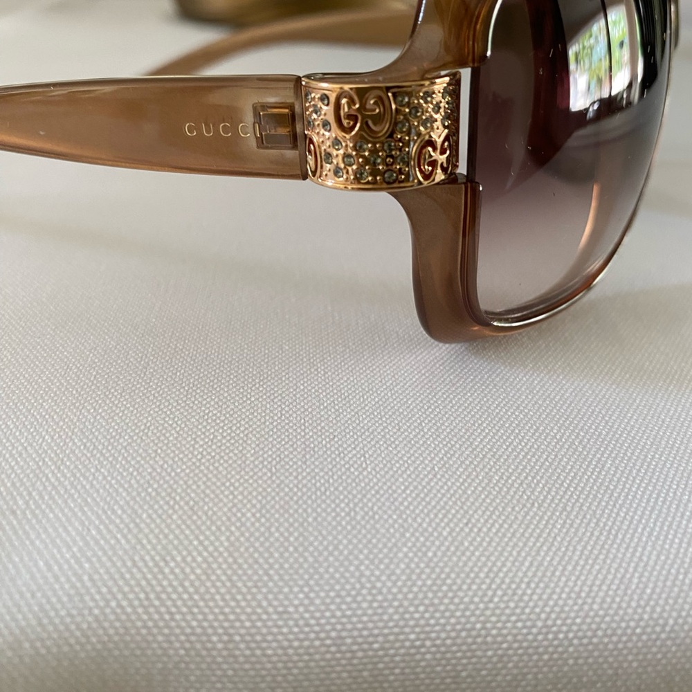 Gucci Gold and Brown Sunglasses - Picture 2 of 6